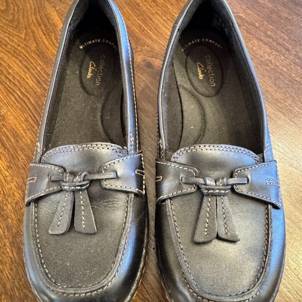 Clarks Women's Ashland Bubble Black Leather Loafer Size 6M Slip On